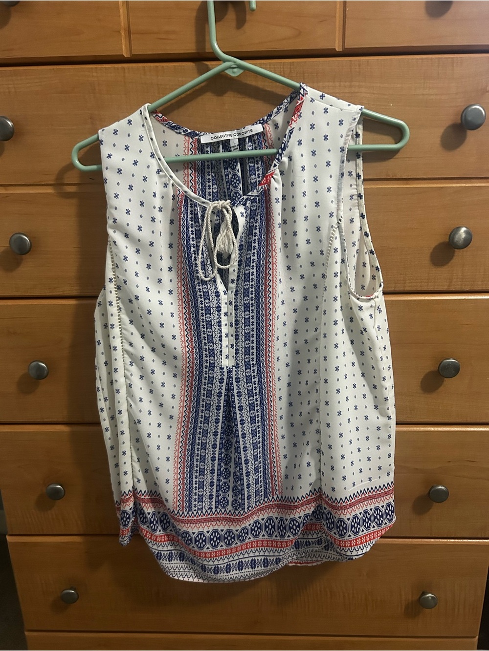 Collective Concepts White Sleeveless Tank with Blue and Red Folk Print
